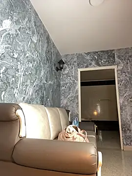 Belliinda 21 online show from 04-22-26, 07:04