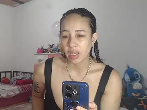 Snapshot of lakirared chatting on 10-02-25, 10:17 lakirared online show from 10-02-25, 10:17