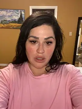 Snapshot of TexasTattooedHouseWife chatting on 02-25-25, 04:57 TexasTattooedHouseWife online show from 02-25-25, 04:57