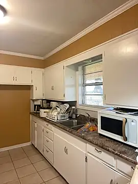 Snapshot of TexasTattooedHouseWife chatting on 03-05-25, 11:27 TexasTattooedHouseWife online show from 03-05-25, 11:27