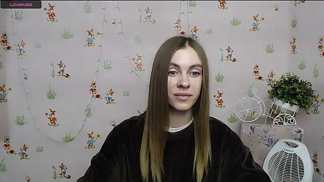 AlisaCatty  online show from 12-06-24, 09:32