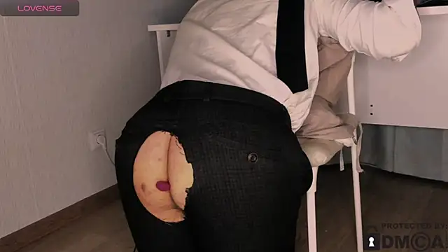 handsome guy01 online show from 12-13-25, 10:37