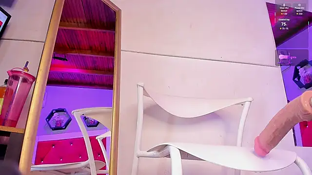 Snapshot of BritannyClaire chatting on 11-10-25, 12:31 BritannyClaire online show from 11-10-25, 12:31