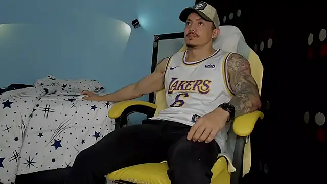 Alex motta online show from 09-23-25, 03:09