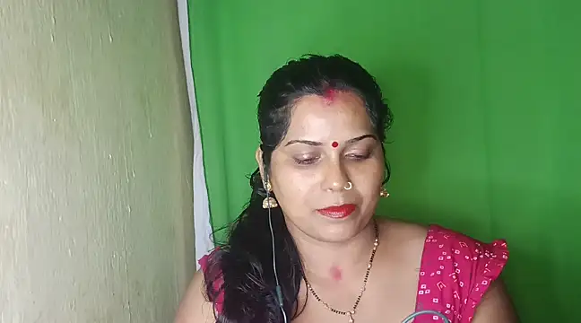 Snapshot of mamoni91 chatting on 12-26-24, 05:30 mamoni91 online show from 12-26-24, 05:30