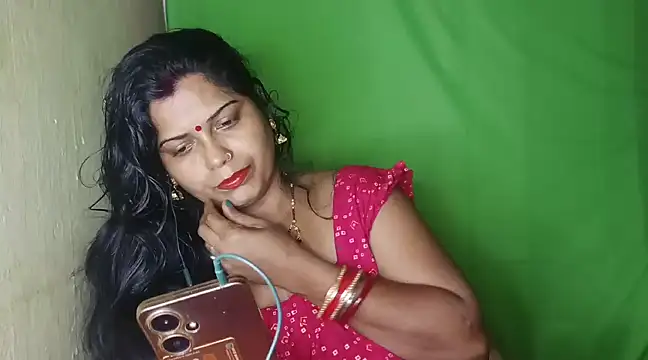 Snapshot of mamoni91 chatting on 12-29-24, 01:13 mamoni91 online show from 12-29-24, 01:13