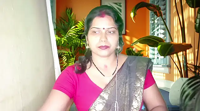 Snapshot of mamoni91 chatting on 02-16-25, 03:37 mamoni91 online show from 02-16-25, 03:37