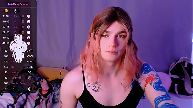 Alice Hells online show from 09-26-25, 04:27