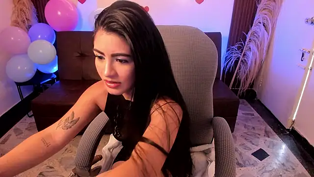 lunaalynch online show from 04-09-26, 08:03