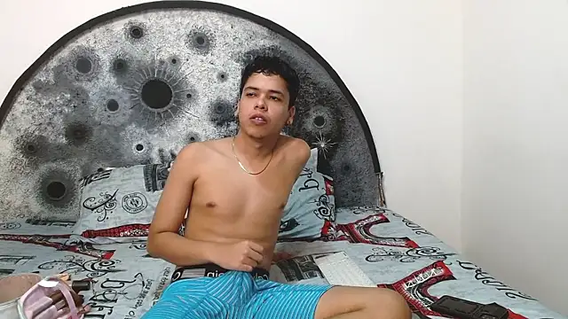 Snapshot of Gary-and-kathy chatting on 03-07-25, 07:05 Gary-and-kathy online show from 03-07-25, 07:05