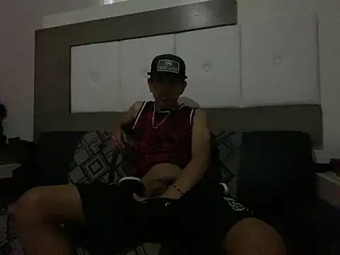 oiram27 online show from 05-19-26, 03:40