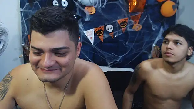 Snapshot of Group_Lustt chatting on 10-28-25, 02:15 Group Lustt online show from 10-28-25, 02:15