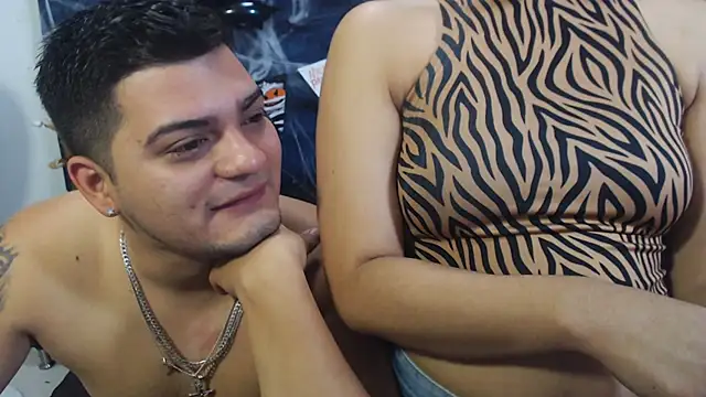 Snapshot of Group_Lustt chatting on 10-31-25, 02:23 Group Lustt online show from 10-31-25, 02:23