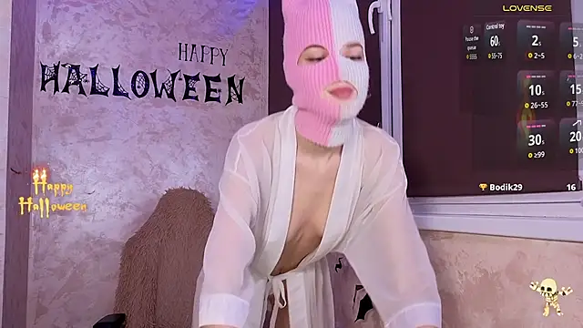 Snapshot of Domiiiniiicana chatting on 11-04-25, 10:53 Domiiiniiicana online show from 11-04-25, 10:53