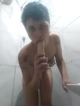 Snapshot of Luci_foxx chatting on 09-28-25, 07:30 Luci foxx online show from 09-28-25, 07:30