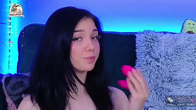 Snapshot of AveryWillow chatting on 01-06-26, 06:44 AveryWillow online show from 01-06-26, 06:44