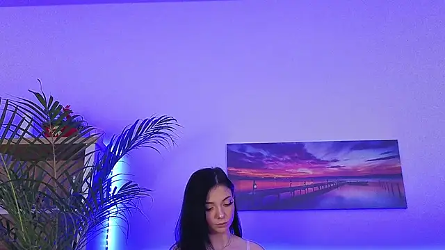 Snapshot of AveryWillow chatting on 02-01-26, 05:44 AveryWillow online show from 02-01-26, 05:44