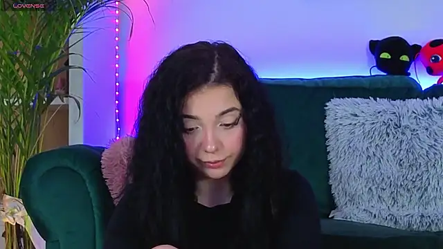 Snapshot of AveryWillow chatting on 03-03-26, 11:54 AveryWillow online show from 03-03-26, 11:54