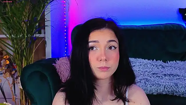 Snapshot of AveryWillow chatting on 03-09-26, 10:03 AveryWillow online show from 03-09-26, 10:03