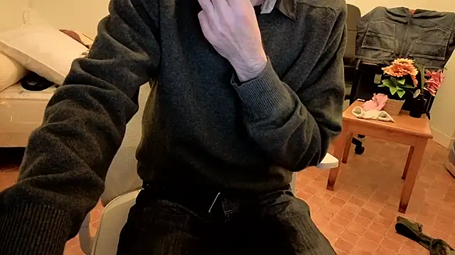 SteveStiffbone online show from 12-18-25, 05:19