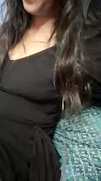 Snapshot of Sanjana-Mehar chatting on 01-14-25, 07:00 Sanjana-Mehar online show from 01-14-25, 07:00