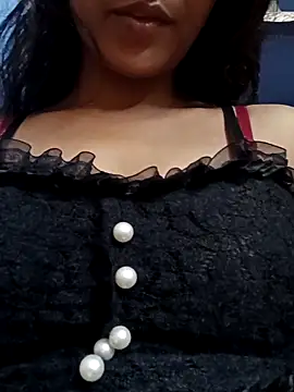 Snapshot of Sanjana-Mehar chatting on 10-20-25, 11:05 Sanjana-Mehar online show from 10-20-25, 11:05