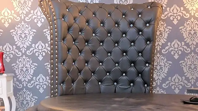 Snapshot of Selenecollins chatting on 09-17-25, 01:24 Selenecollins online show from 09-17-25, 01:24