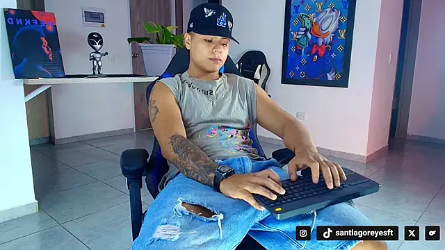Snapshot of SantiagoReyesFtt chatting on 07-19-26, 01:42 SantiagoReyesFtt online show from 07-19-26, 01:42