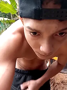 tayson  online show from 03-04-25, 01:49