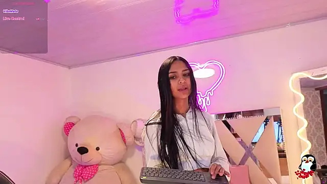 Jazmin tay online show from 11-22-25, 11:42