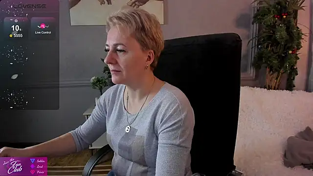 Nika Smit online show from 12-15-24, 05:02