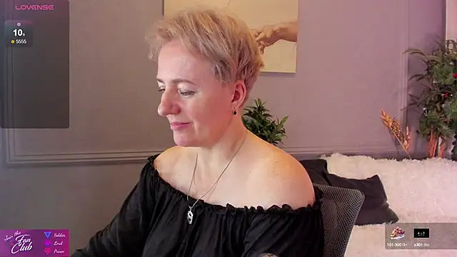 Nika Smit online show from 01-04-25, 11:33