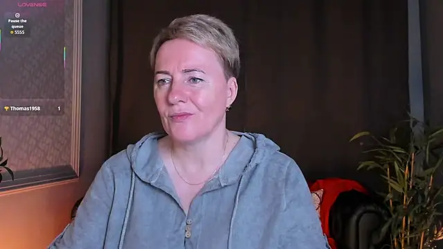 Nika Smit online show from 06-07-26, 05:33