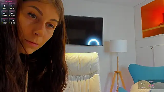 Hailey Green online show from 04-19-26, 09:17