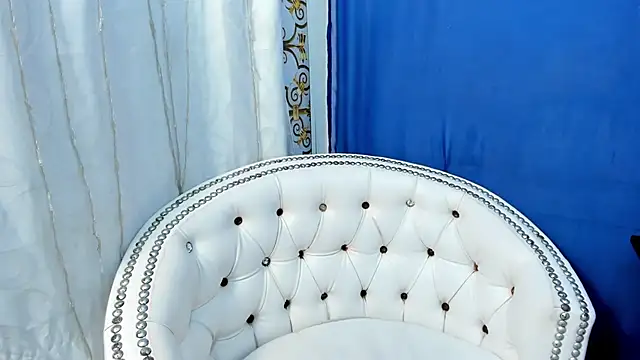 Analia18  online show from 02-04-25, 12:00