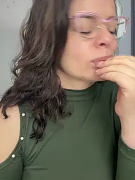 NATHALIA-28  online show from 03-15-26, 01:06