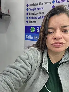 NATHALIA-28  online show from 04-12-26, 01:27