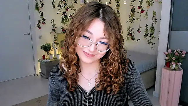 Snapshot of SereneFlame chatting on 04-29-26, 04:11 SereneFlame online show from 04-29-26, 04:11