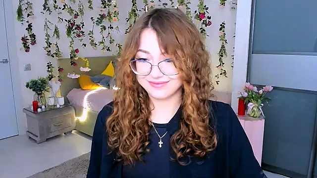 Snapshot of SereneFlame chatting on 06-02-26, 10:06 SereneFlame online show from 06-02-26, 10:06