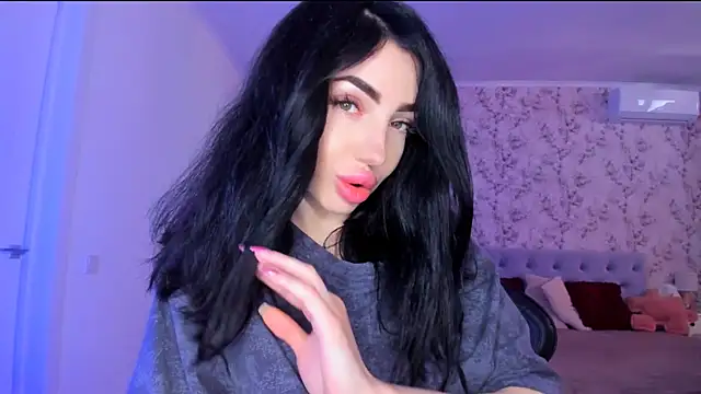 NancyLovee  online show from 06-13-26, 10:35