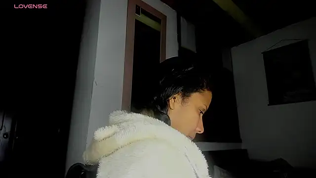 Snapshot of Nenita_Hot_ chatting on 10-01-25, 04:07 Nenita Hot online show from 10-01-25, 04:07