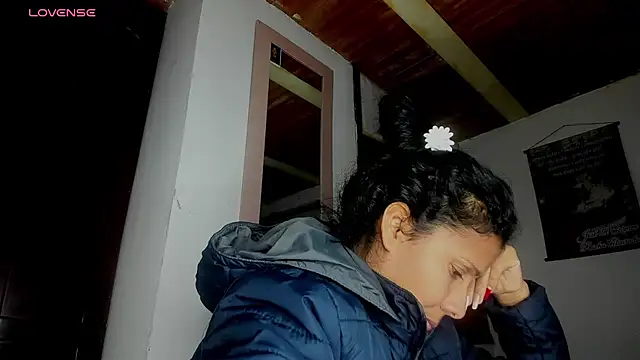 Snapshot of Nenita_Hot_ chatting on 10-07-25, 04:31 Nenita Hot online show from 10-07-25, 04:31