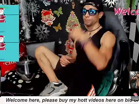 MikeRose94 online show from 12-20-25, 06:59