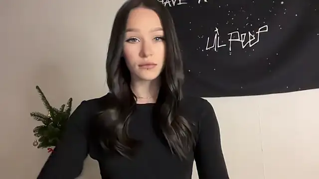 ur molly online show from 12-19-25, 01:23