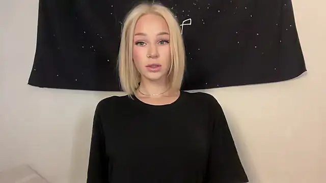 ur molly online show from 04-24-26, 04:37