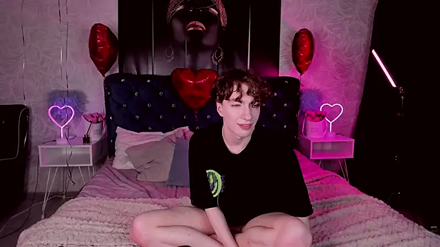 TrevorBenson online show from 02-10-25, 01:14