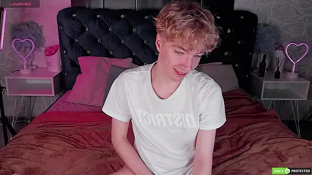 TrevorBenson online show from 10-06-25, 03:26