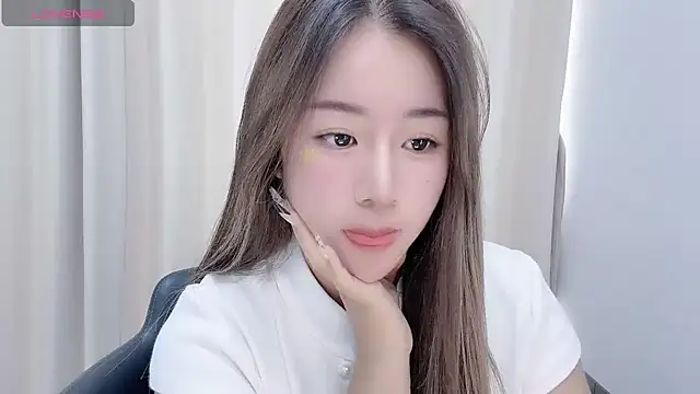 Snapshot of chloe-01 chatting on 12-02-24, 04:09 chloe-01 online show from 12-02-24, 04:09