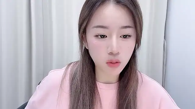 Snapshot of chloe-01 chatting on 12-02-24, 12:18 chloe-01 online show from 12-02-24, 12:18