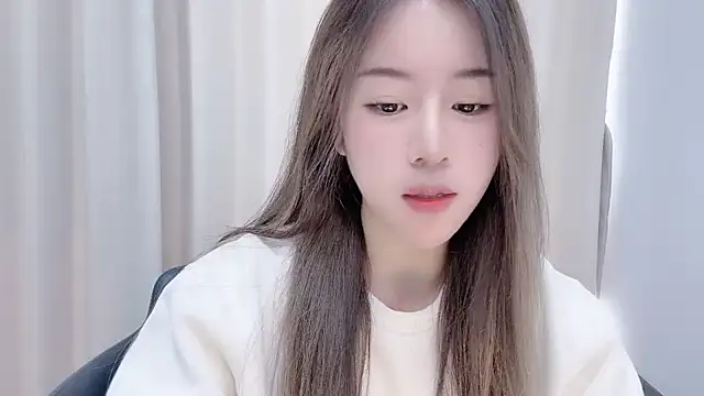 Snapshot of chloe-01 chatting on 12-03-24, 04:36 chloe-01 online show from 12-03-24, 04:36